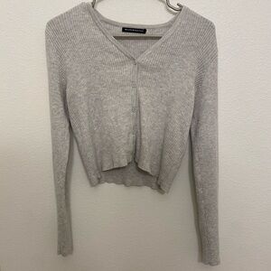 Brandy Melville Cropped Long-Sleeve Top